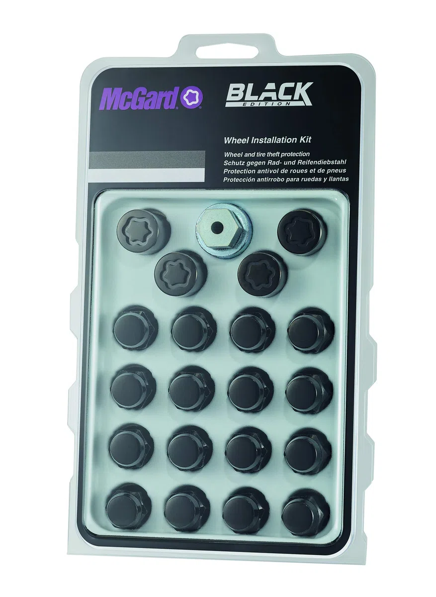 84557SUB Wheel Installation kit in Schwarz "Black Finish" (beinhaltet 16 Radmuttern in Schwarz, 4 Radsicherungen SUB und 1 Schlüssel) M12x1.5, Kegelsitz, Gesamtlänge 36,8 mm, SW19