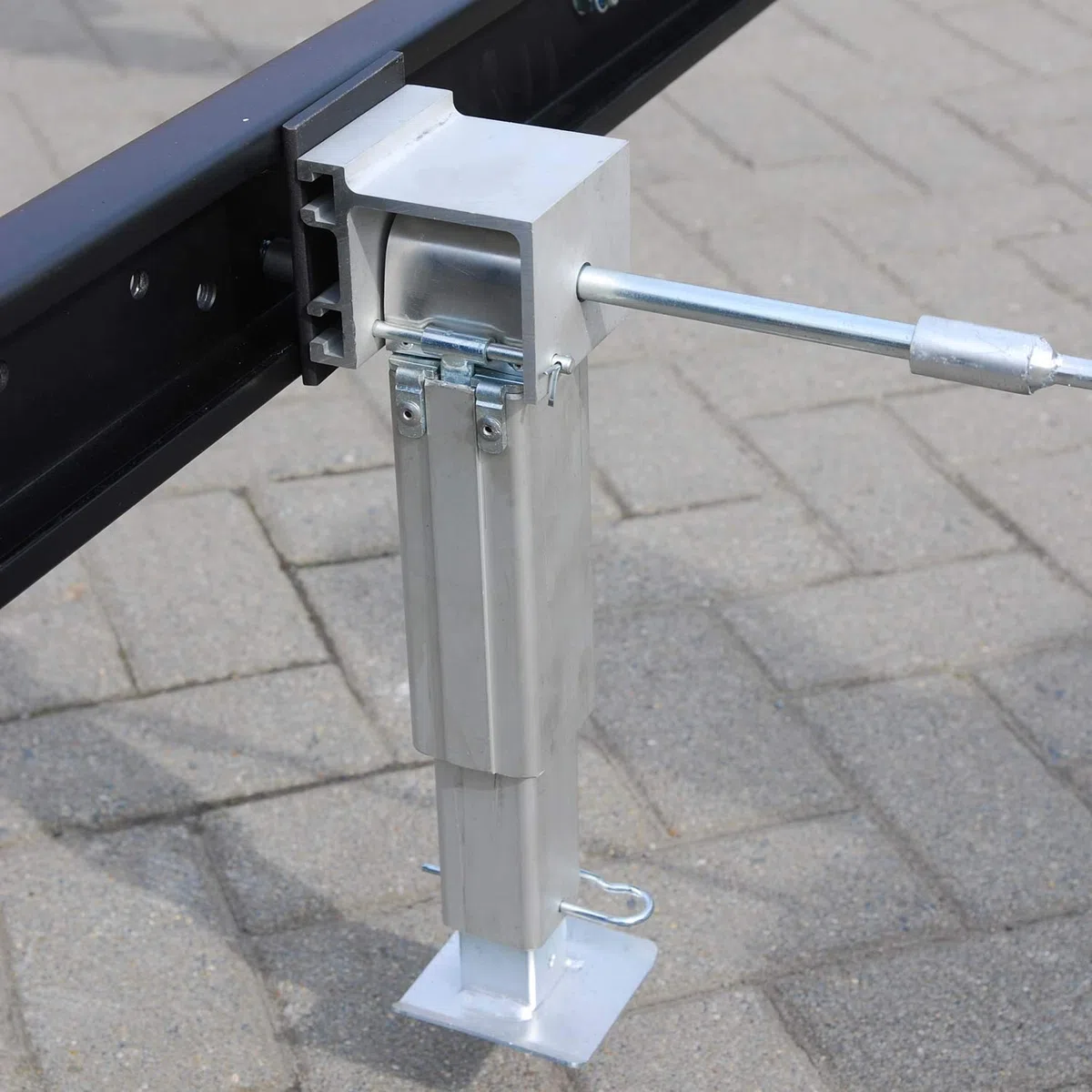 Kurbelstützen für Wohnmobile, 1000 kg Traglast + Handkurbel